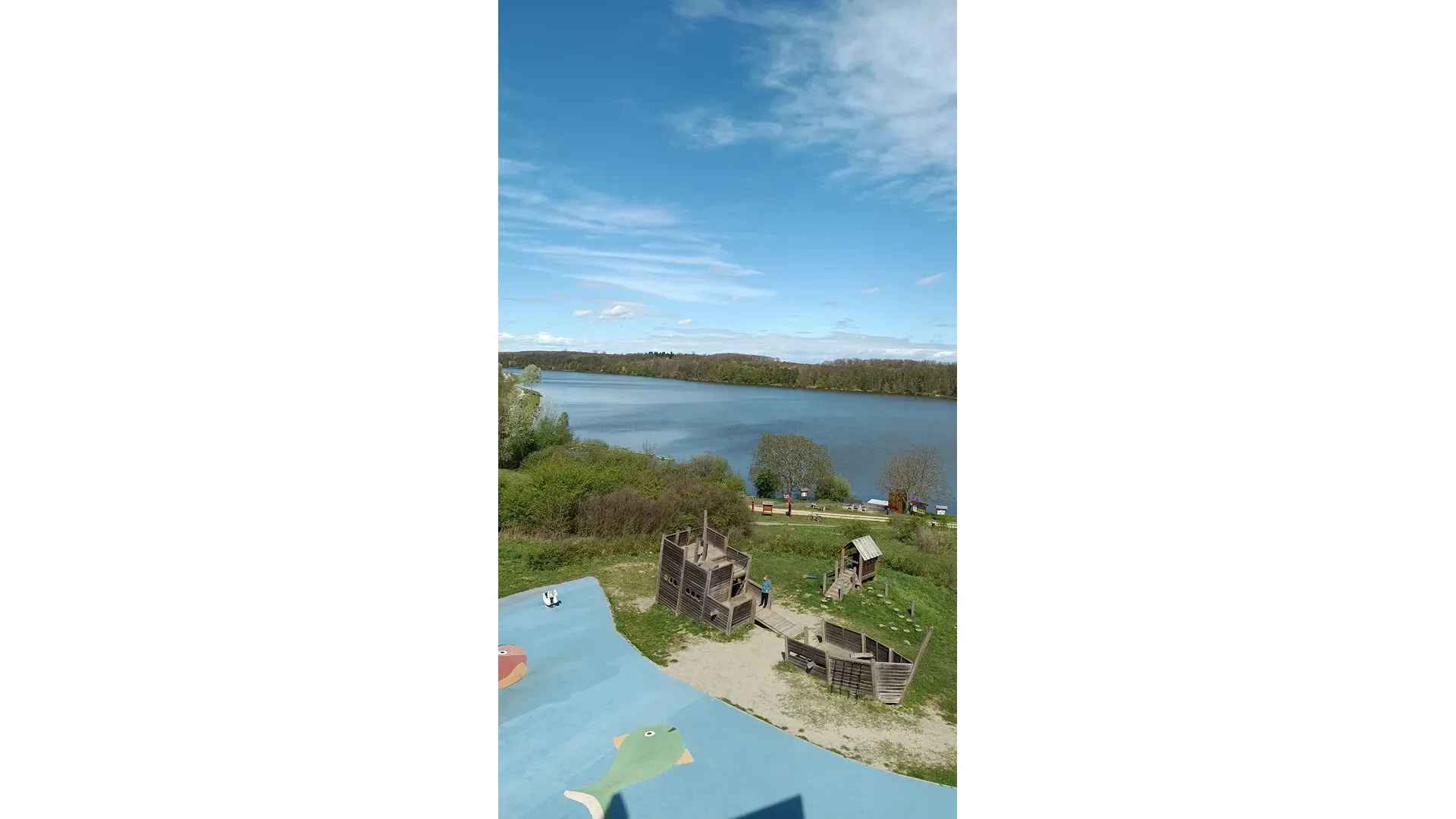 Deseda tókerülő biciklivel 